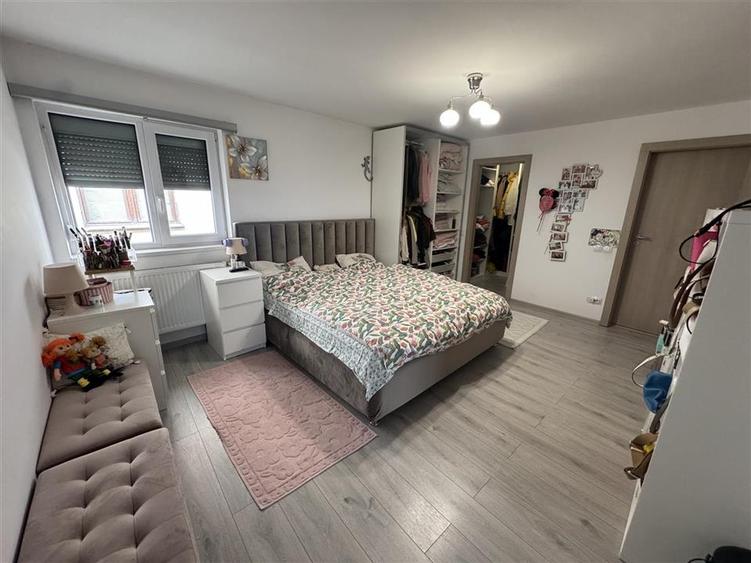 VANZARE VILA GHIDICENI MOBILATA UTILATA GATA DE MUTARE - DORMITOR PARTER - 15