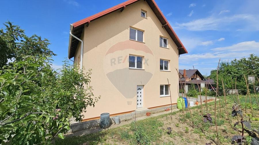 Casă / Vilă cu 12 camere-Sfântu Ilie Vechi, Suceava - 33