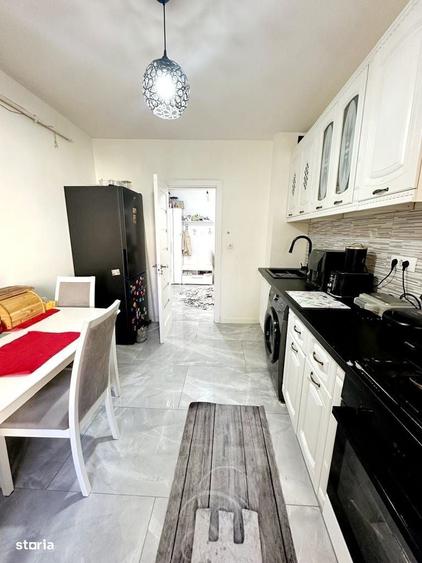 Apartament cu 3 camere în Traian