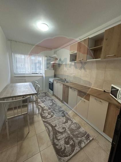 Apartament cu 2 camere de închiriat Subcetate - 4