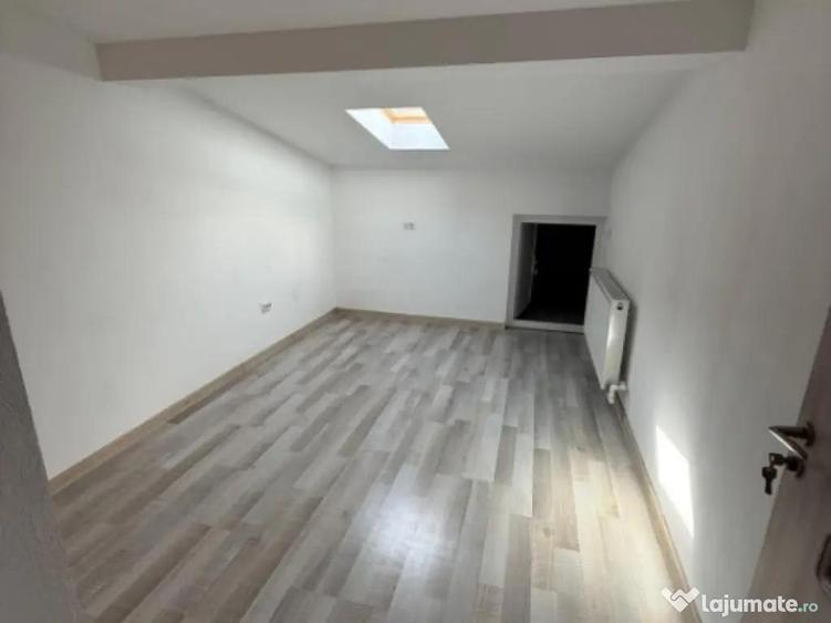 Apartament 4 camere, 100 mp (impartit in 2 ap. decomandate - 3