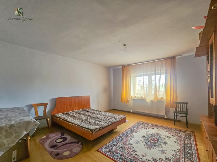 De vânzare apartament cu 3 camere, garaj și grădină, Codlea, Brașov - 1