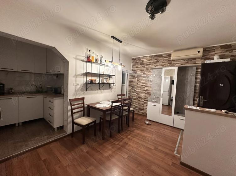 Vand casa la curte comuna - 9