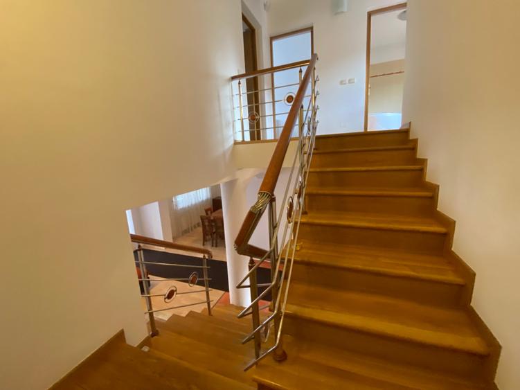 Great villa next to the lake with amazing view - 13