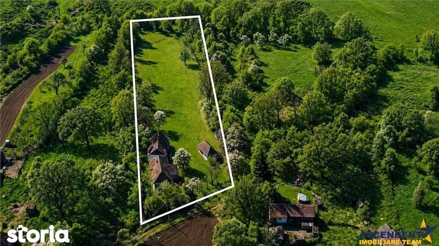 Casa traditionala,zona pitoreasca,domeniu de 3.400 mp,Suveica,Acatari, - 1