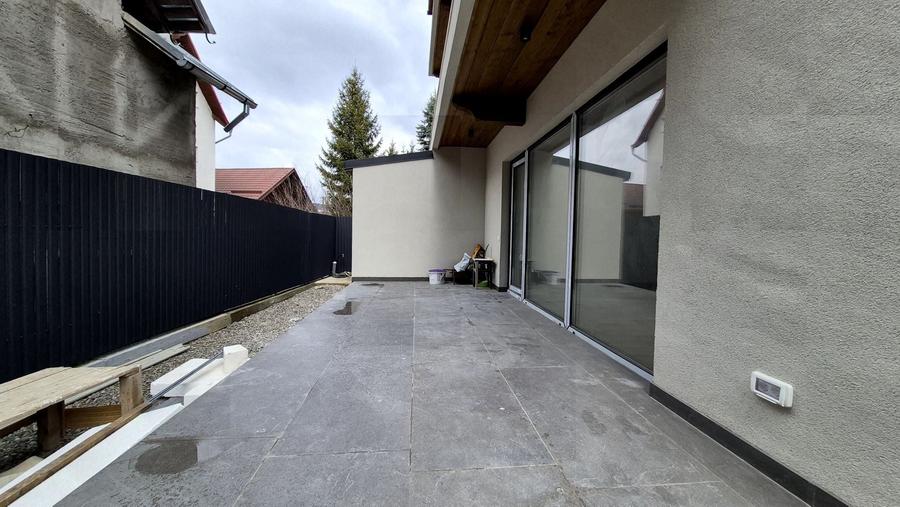 Apartament cu 2 camere 48,90 mp + 21,90 mp terasele + loc de parcare - Busteni - 13