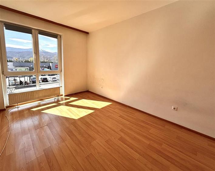 De vanzare | 3 camere decomandat, parcare si boxa | Bartolomeu - 10