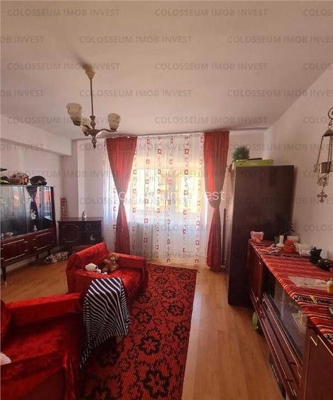 Apartament 3 camere, decomandat - zona Racadau