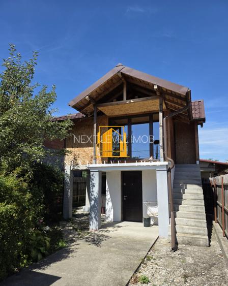 Turcesti - 2 case, curte comuna, 100 mp + 920 mp teren Turcesti - 2 case, curte comuna, 100 mp + 920 mp teren