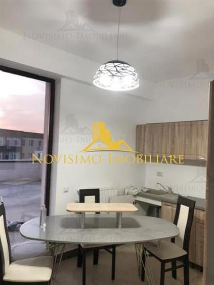 NOVISIMO-IMOBILIARE: PENTHOUSE CU 3 CAMERE IN ZONA 9 MAI, P. - 2