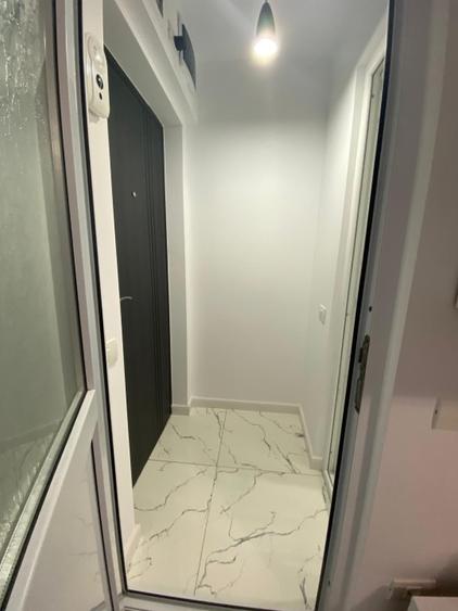 Vând garsonieră zona Tomis Nord - 3