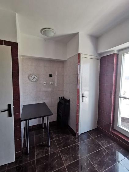 GARSONIERA  APARTE-STEFAN CEL MARE-FLOREASCA-50 METRI METROU-BLOC "90-REABILITAT - 8