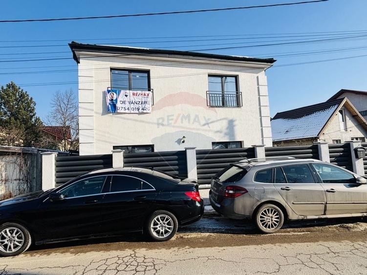 Vilă cu 4 camere de vânzare - 22