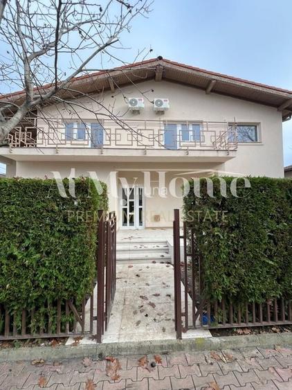 VILA INDIVIDUALA RENOVATA RECENT 600MP TEREN // 7 CAMERE- PIPERA