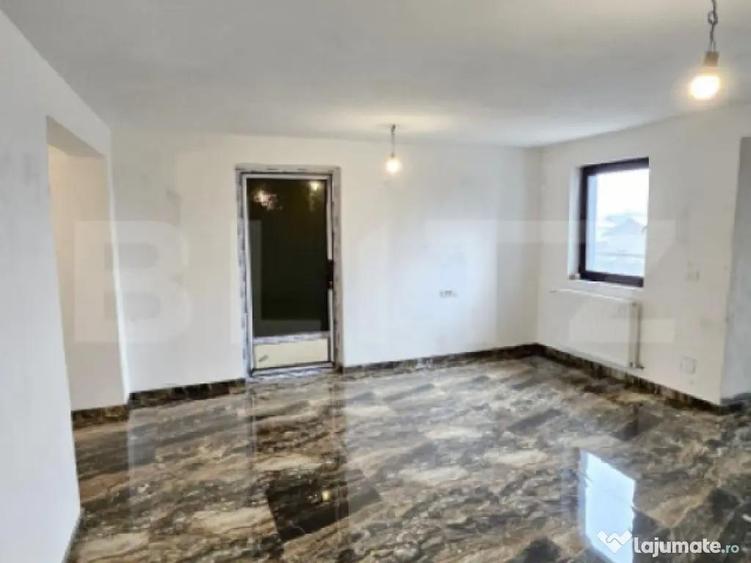 Lini?te, spa?iu ?i elegan?a casa superba langa - 8