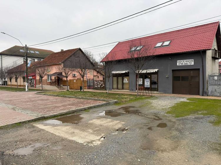 Casa de vanzare + spatiu comercial - Gataia - 8