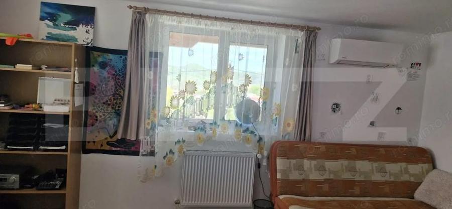 Casa de vanzare in Pucioasa ideala pentru locuin?a sau investi?ie - 5