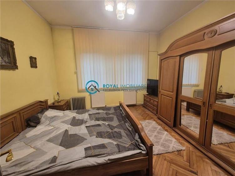 Royal Imobiliare - Vanzare Casa Zona Lupeni - 12