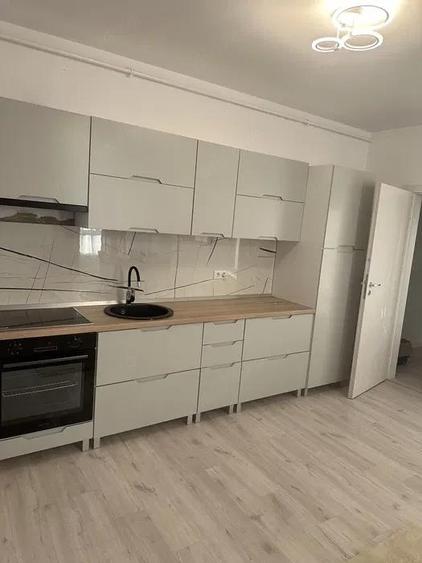 De inhciriat apartament cu 3 camere - 1
