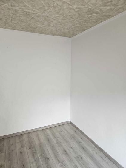 Garsoniera renovata etajul 2 din 4 strada Rarau zona Renk - 3