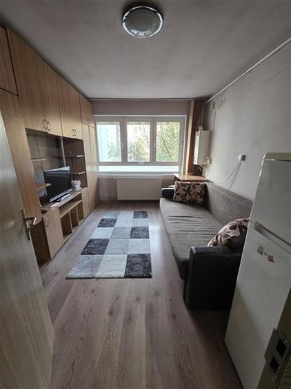 Garsoniera, zona Astra - Judetean - 1