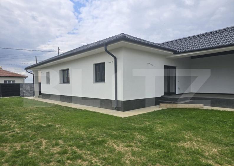 Casa 2 camere, 120 mp -7.8 ari teren . Lazuri - 10