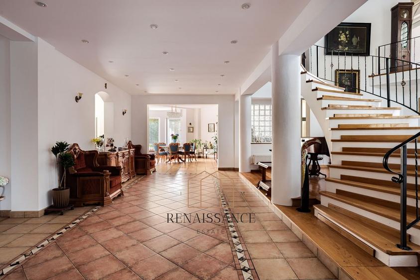 Timisoara - Girocului Vila 12 Camere 4 Bai | 497mp Utili 1373mp Teren - 18