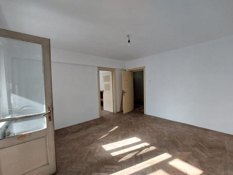 Apartament etaj 1 Energiei - 11