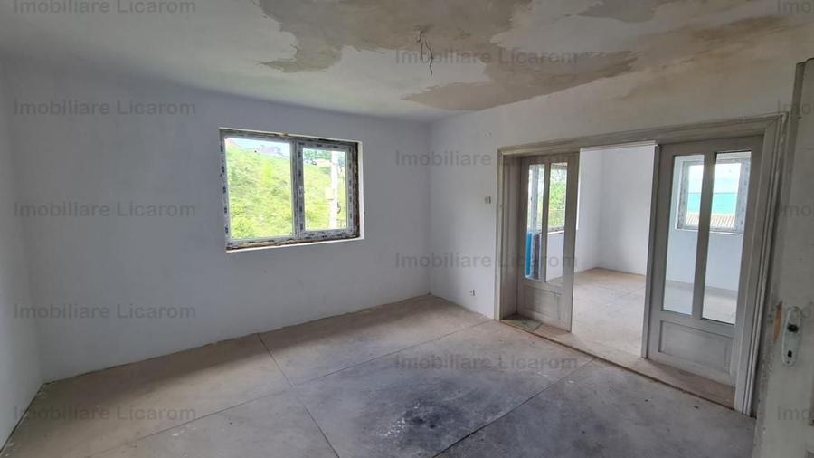 Vila P+E+Pod in Codlea zona cu aer curat,teren 1050 mp - 1