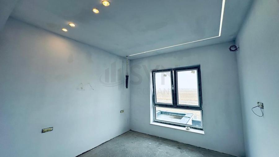 REV2005335 Vila cu panouri solare in complex rezidential - 6