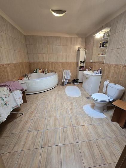 1 2 Duplex de Vânzare 152 mp utili + 455 mp teren Locație Excelentă! - 9