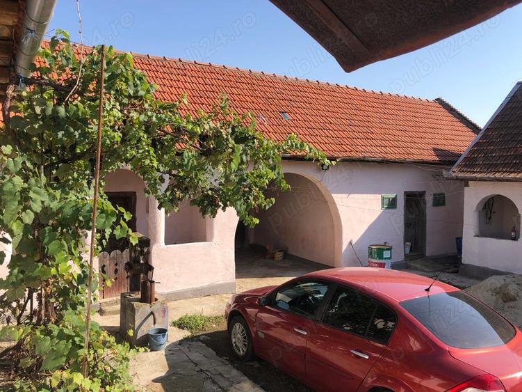 Vand sau schimb cu ap ,casa in saco?u mare cu teren de 14.000 mp intravilan ! - 3