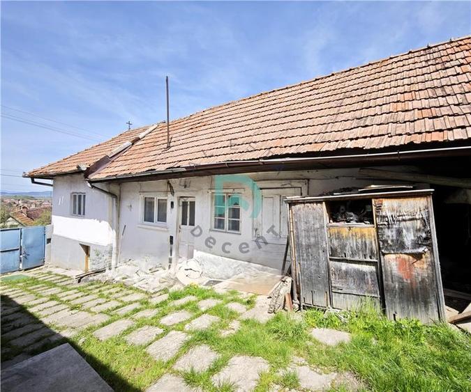 Casă individuală cu 4 camere cu Teren 569 Mp în Cernatu