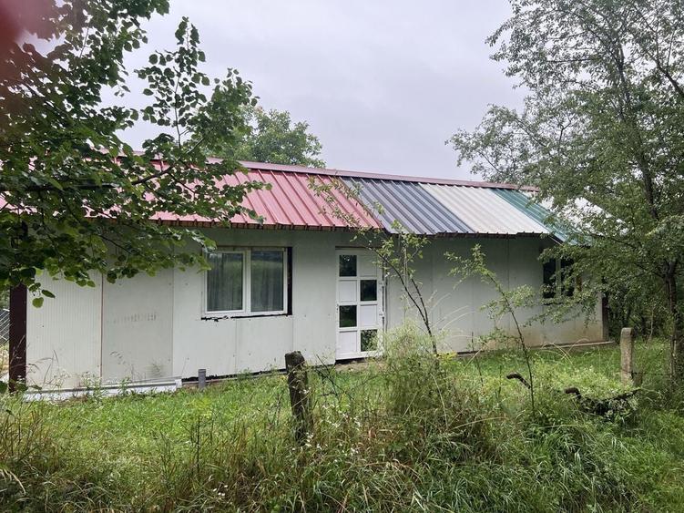 Casa +teren in Calata. La 8 km de Huedin. Suprafata teren 3252 - 7
