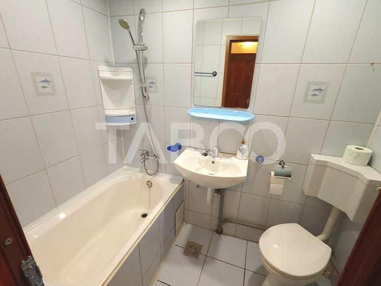 Garsonieră decomandată, mobilată în Vasile Aaron