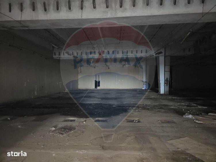 Spațiu comercial, de 10,000 mp, în Nord