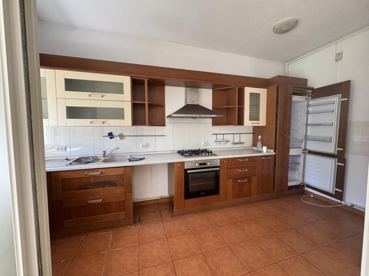 Vila clasica, spatioasa,  piscina, mobilata, langa Britsh School - 6