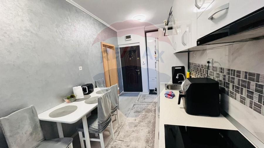 Apartament cu 3 camere de vânzare în zona Rogerius - 8
