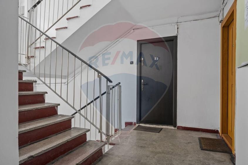 Apartament cu 5 camere de închiriat-Calea 13 septembrie. - 4