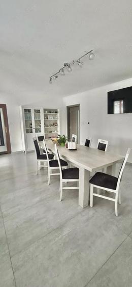 vand 2 case una noua si una batraneasca - 1