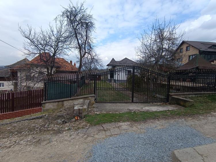 Casa 3 Camere Mihaiesti sat Vacarea Jud Arges - 8