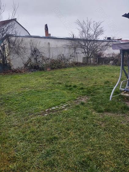 Casa de vanzare cartier Pipirig - 1