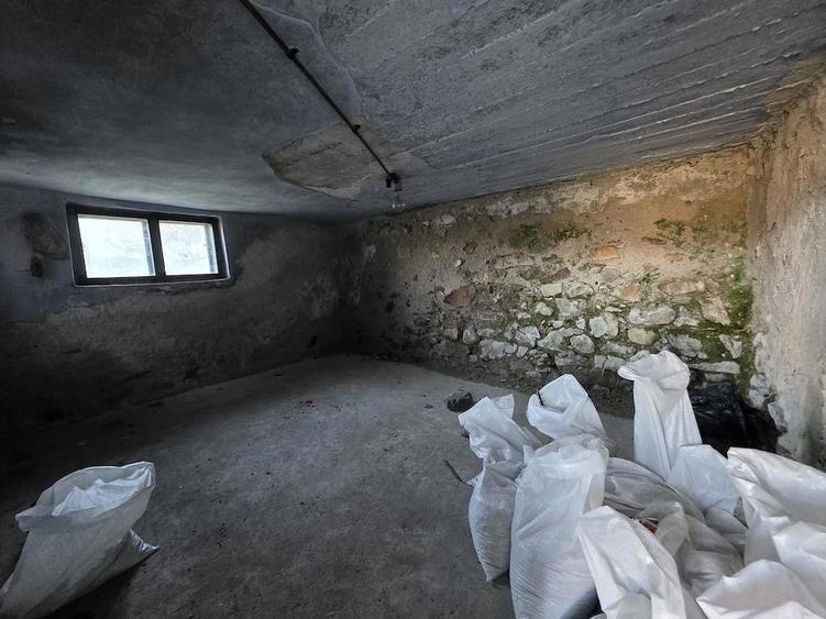 Refugiu la ?ara! Casa cu teren 1887 mp, zona lini?tita aproape de Deva - 4