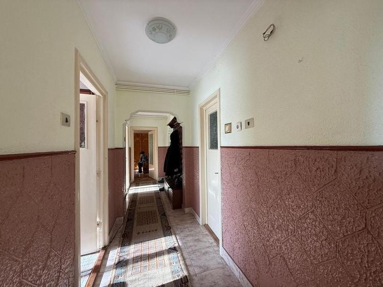 APARTAMENT 3 CAMERE DE VANZARE, ZONA FALEZA NORD - 9