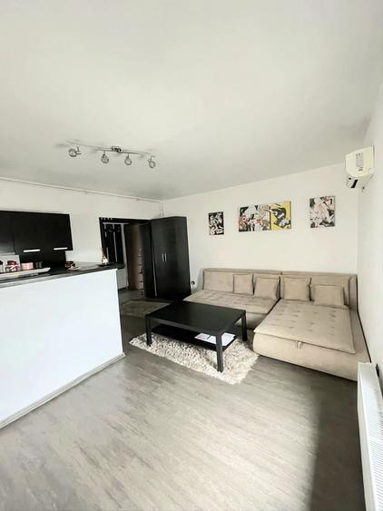 Apartament 2 camere luminos, etaj 7/8, Faleza Nord – Vedere la Mare - 1