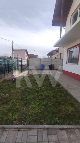 Spatiu comercial de inchiriat - 30 mp - zona foarte linistita de case - 8