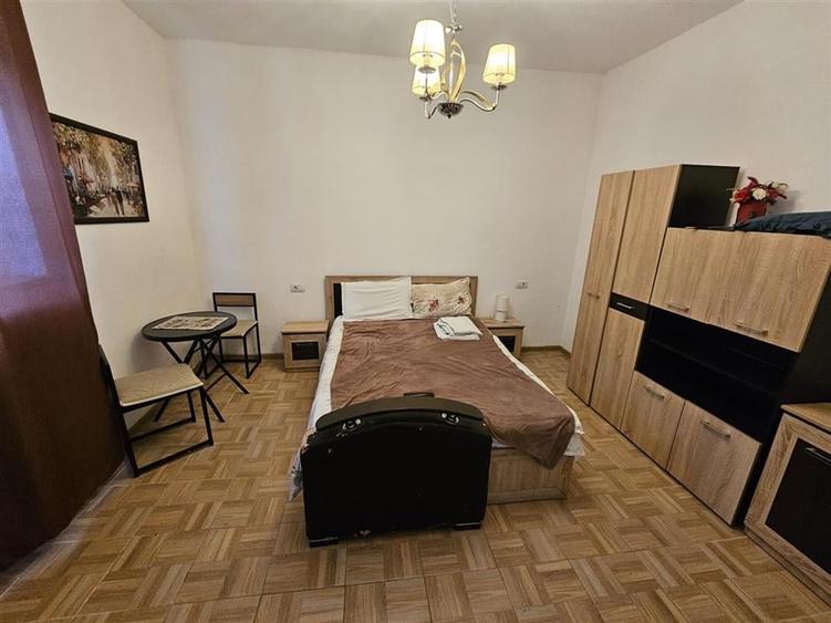 Casa 2 apartamente si curte privata , AFI Mall Brasov - 2