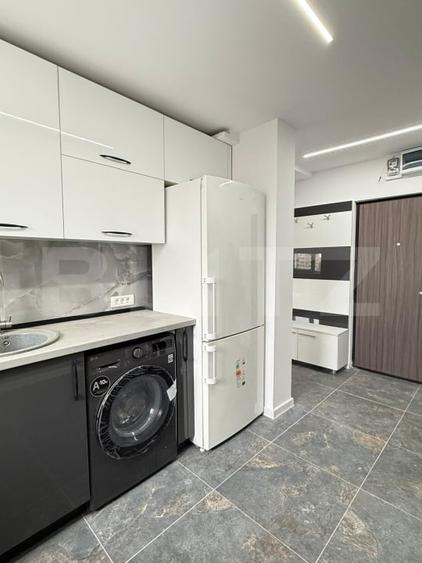 Oportunitate!! Apartament renovat | finisat lux | Zonă Centrală Griviței Brașov - 2