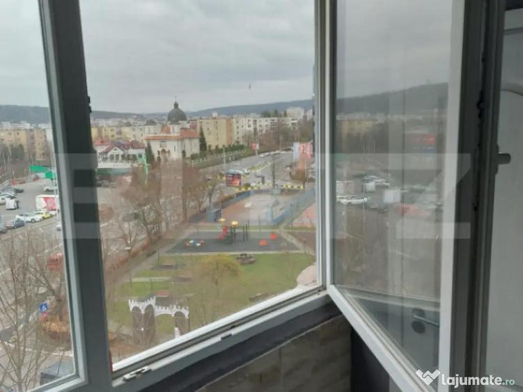 Apartament 3 camere de vanzare-Bulevardul Pandurilor - 1