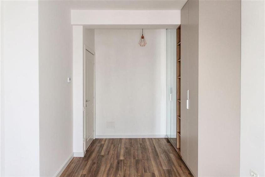 Duplex cu 5 camere cu Teren 250 Mp în Central